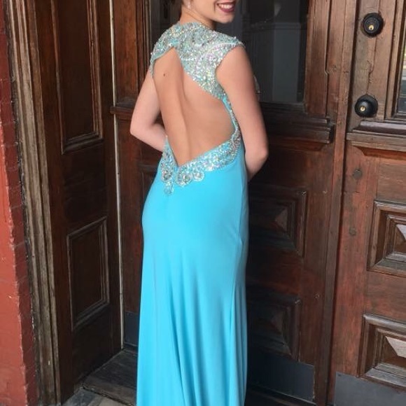 Prom Dress - Picture 2 of 3